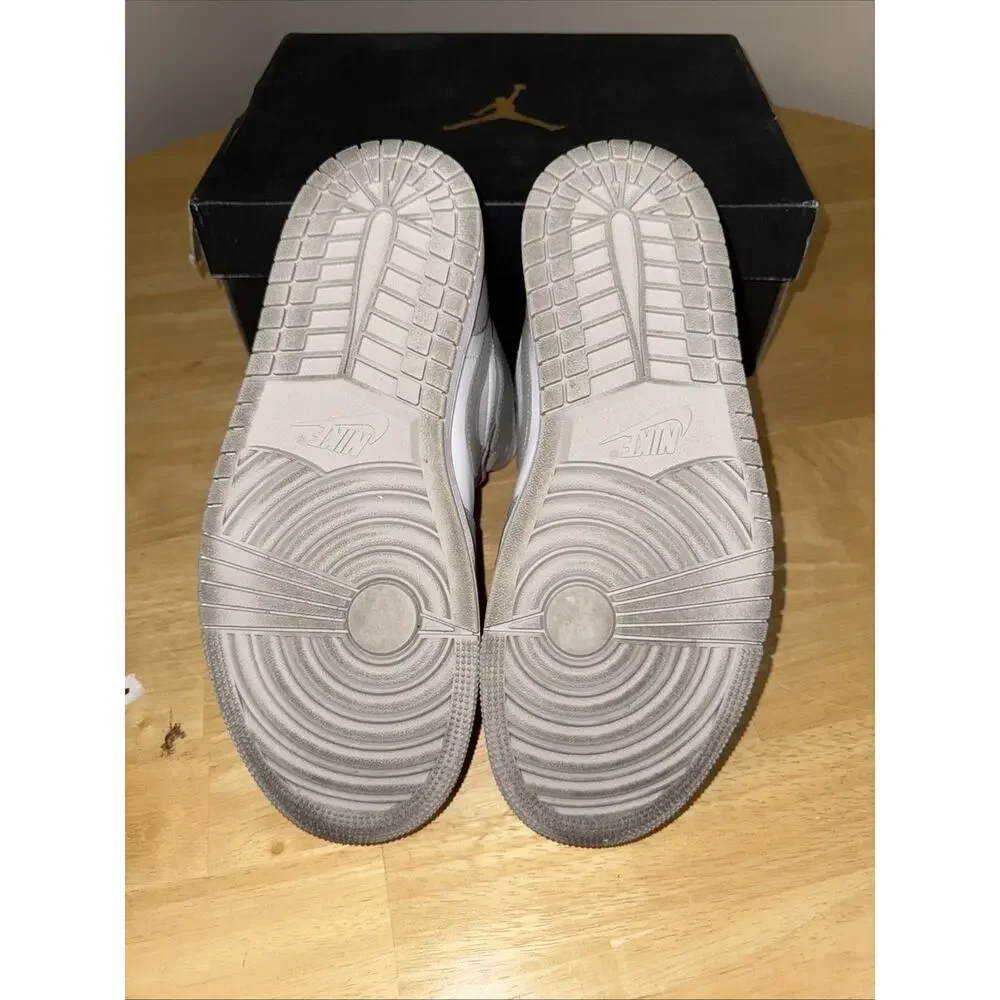 Size 8 - Jordan 1 Mid College Grey - 554724082 lightly used/ OG BOX